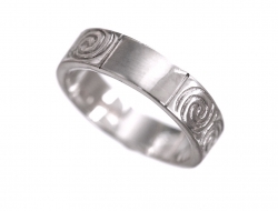 Newgrange ring