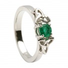 Emerald Trinity Knot Ring Emerald w gold
